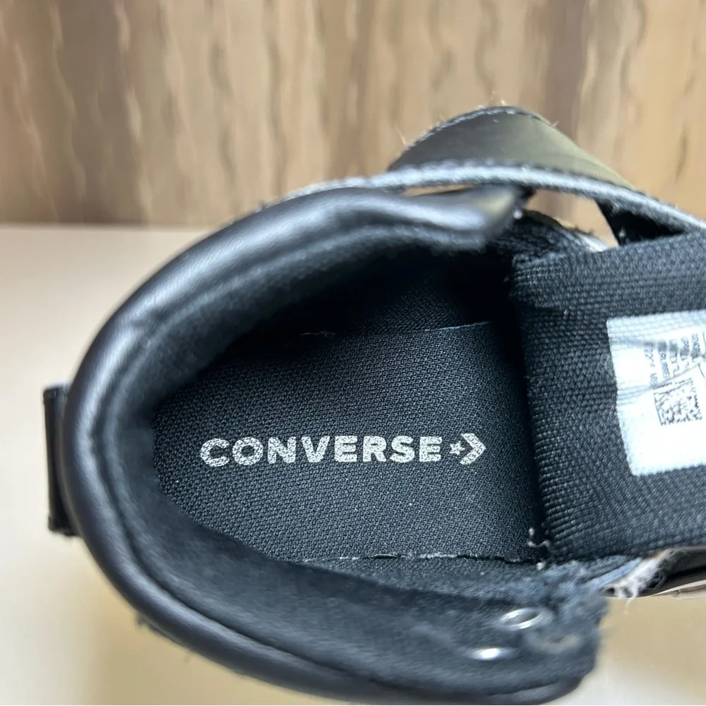 Converse All Star Pro Blaze Strap Kid's 11 Sneaker Black Leather High Top